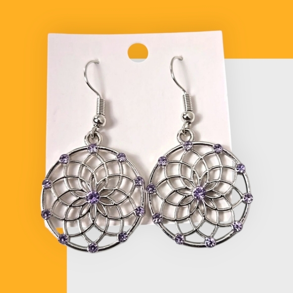 Elegant Silver Tone Purple Rhinestons Earrings - Picture 5 of 16